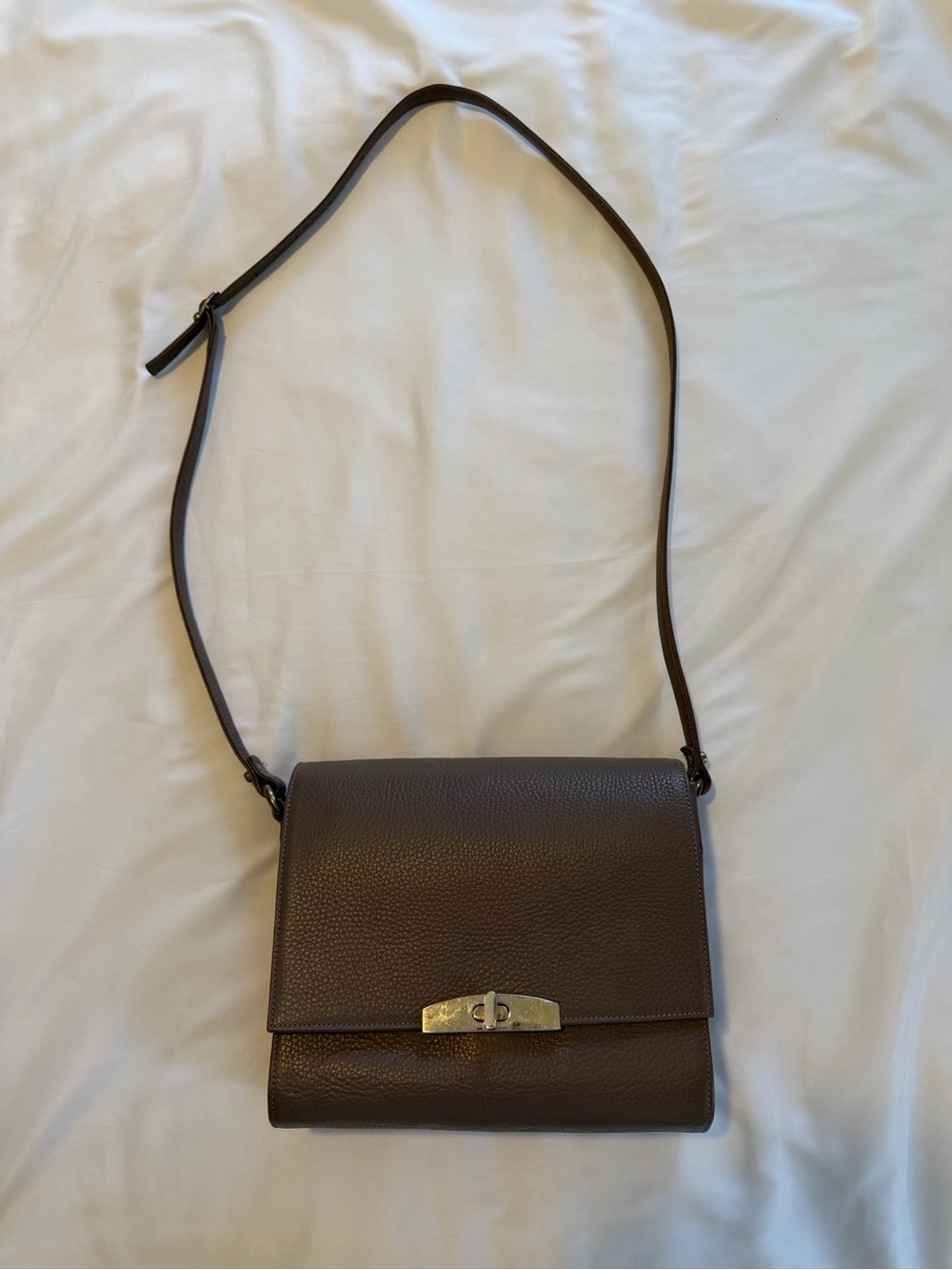 Cuyana Flap Crossbody Bag, Genuine Leather - Picture 12 of 16